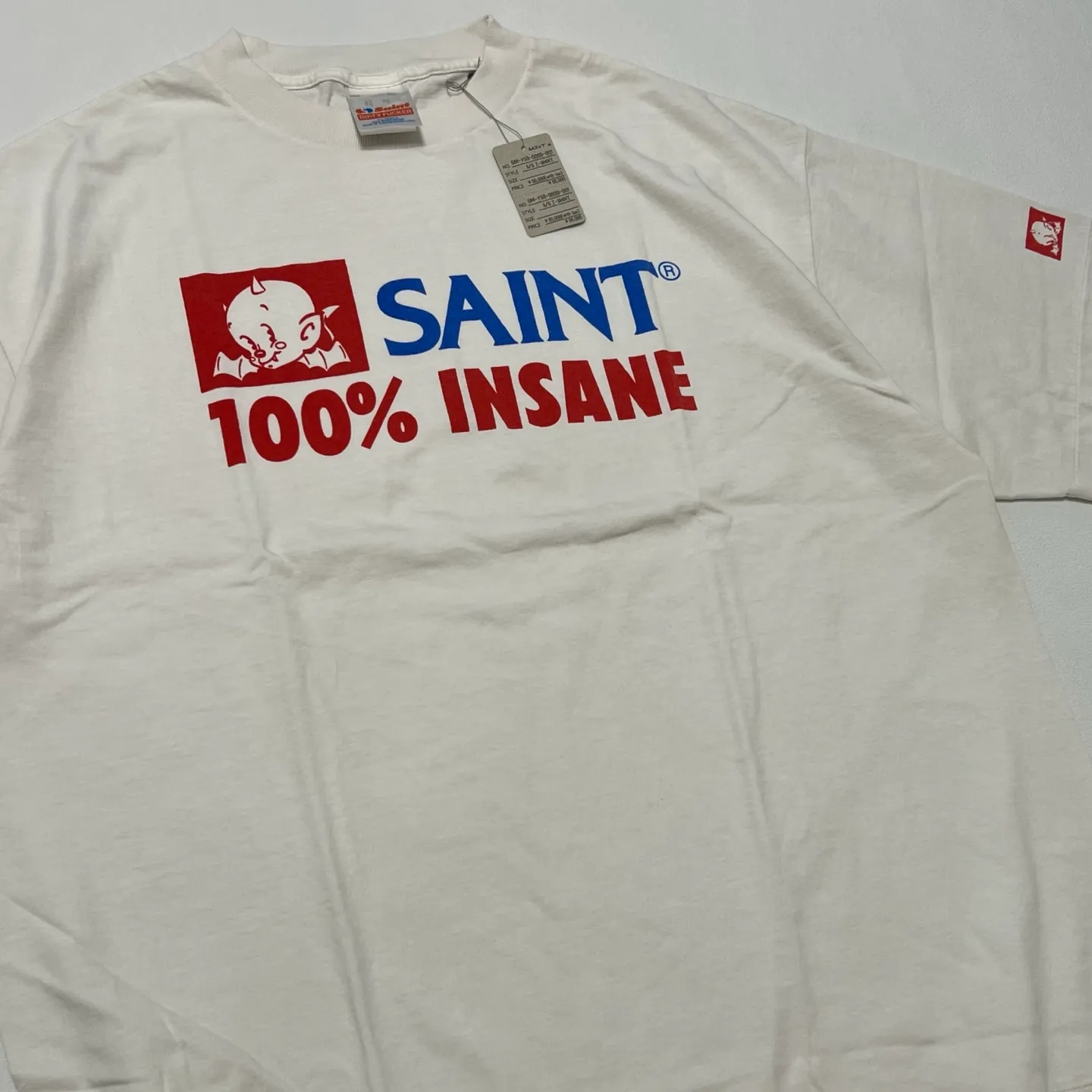 SAINT Mxxxxxx INSANE SS TEE/WHT Little Devil Angel TEE 100% INSANE slogan printed short sleeves off-white S-XL tube-woven fabric without side seams OE yarn original same weight correct version original main mark/wash mark/little angel security code original development no touch printing
